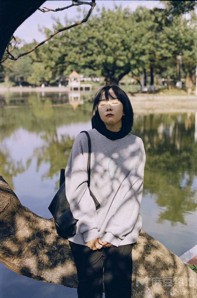 胶片模特
