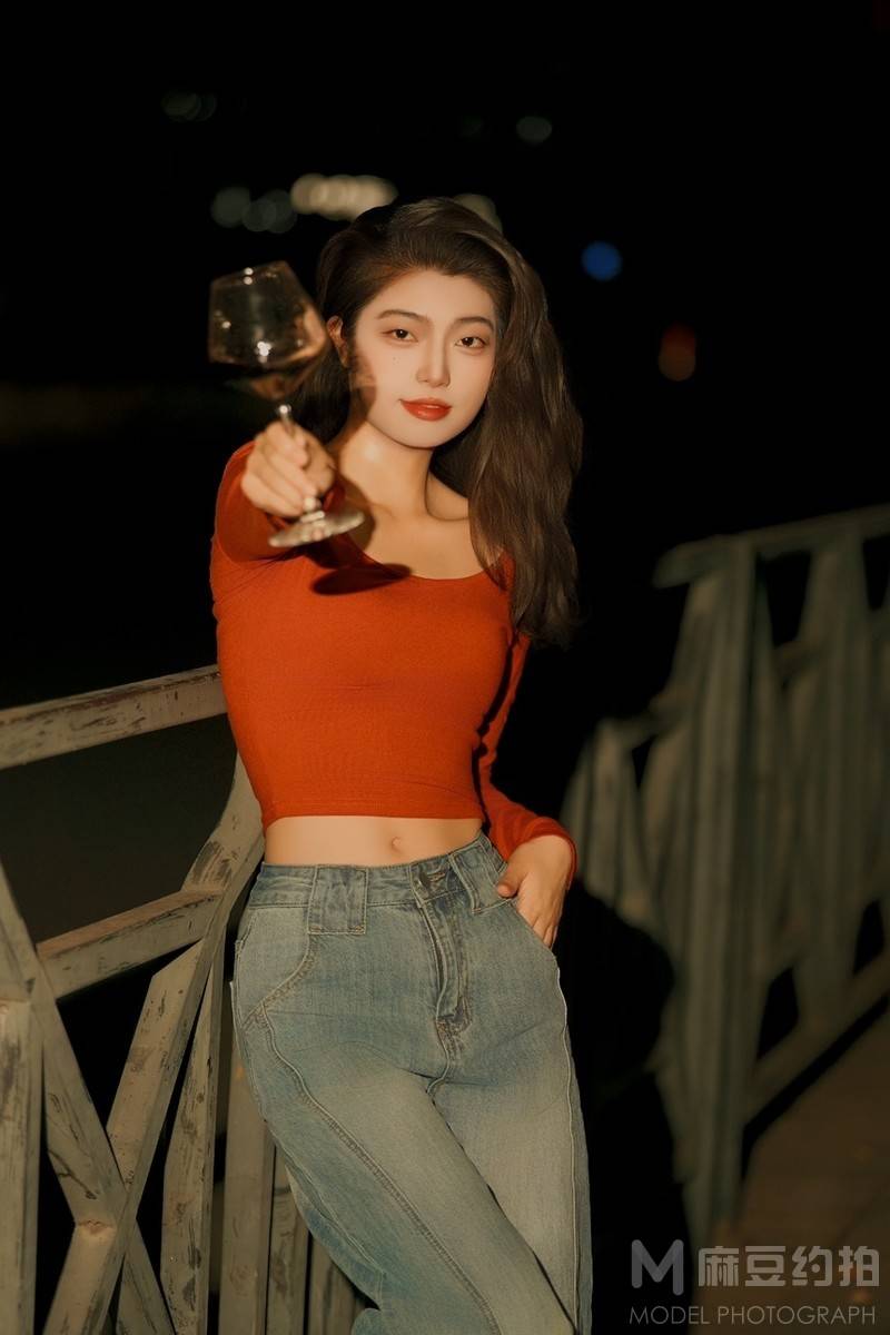 夜景模特
