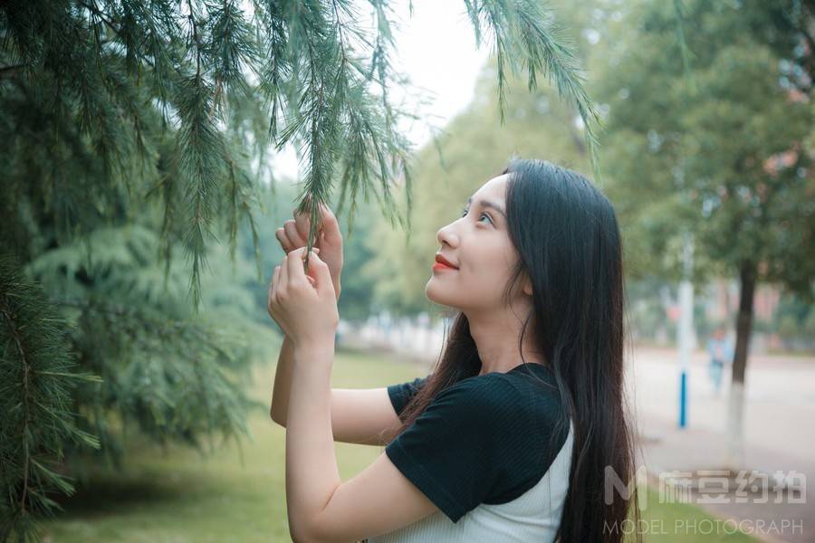 校园模特