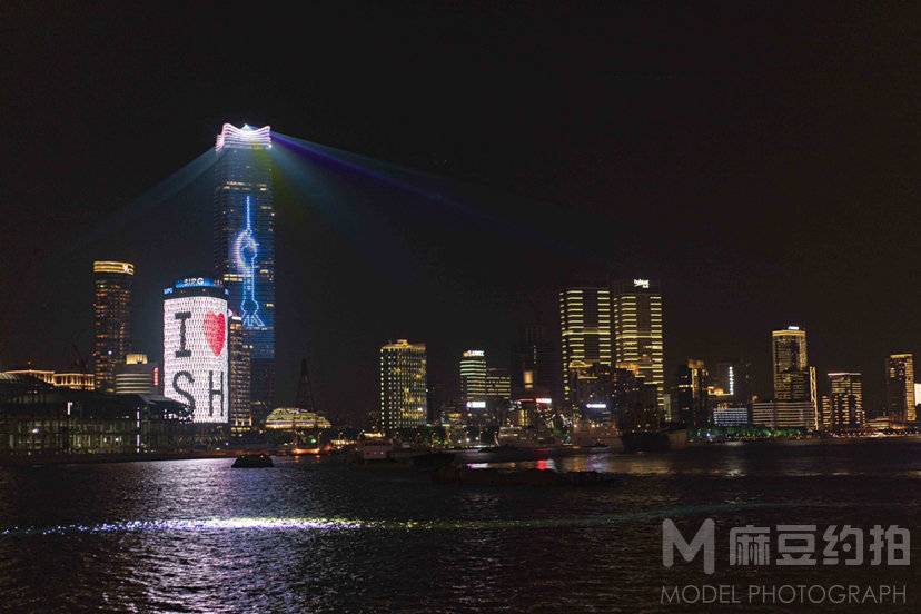 夜景模特