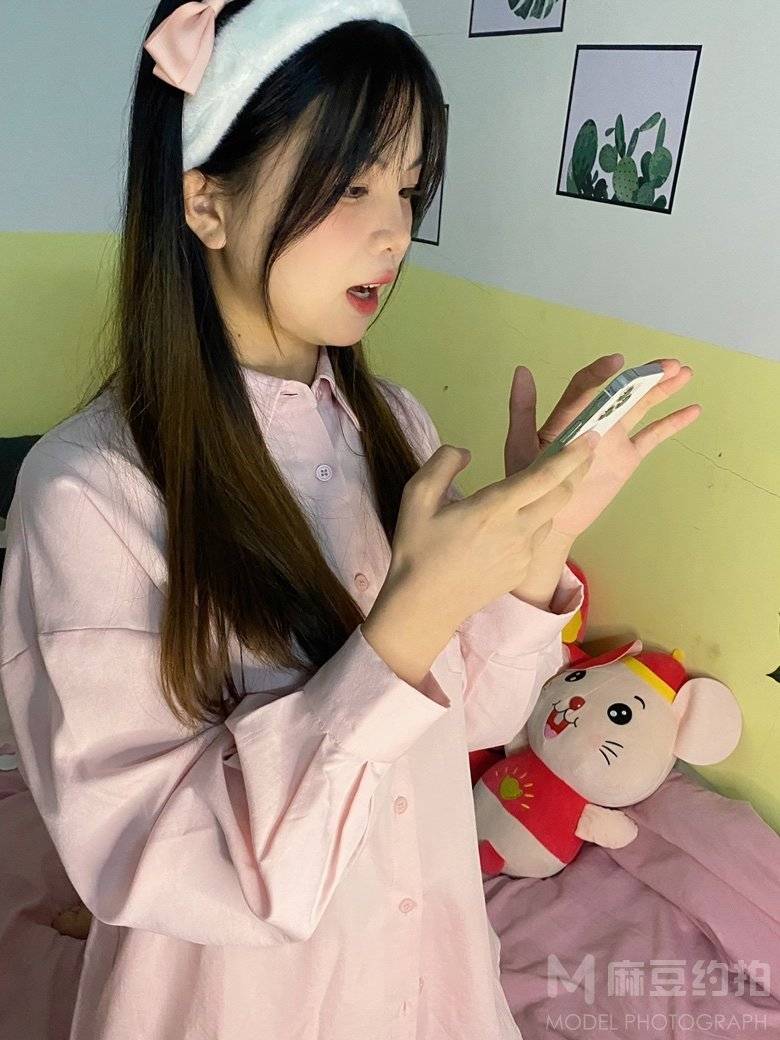 清新模特