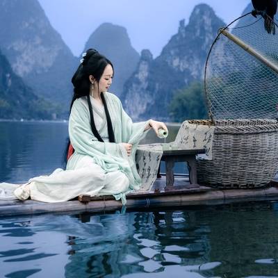 汉服模特