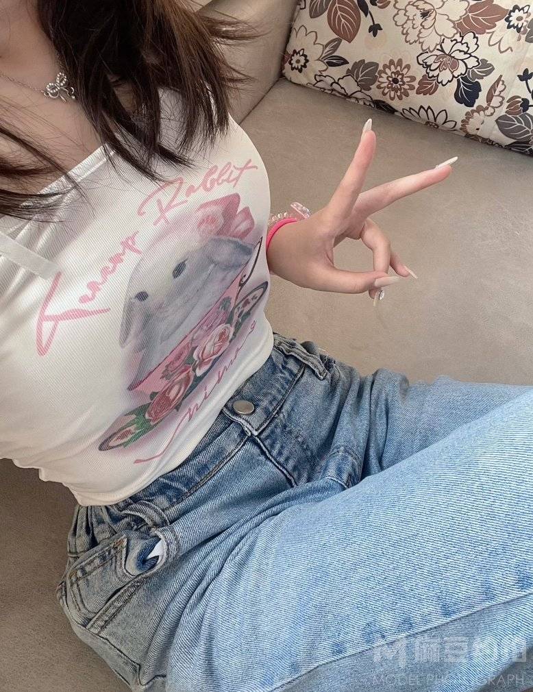 黑白模特
