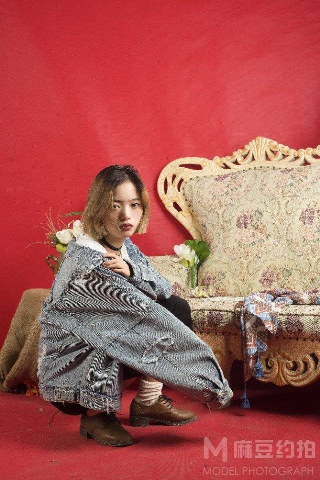 情绪模特