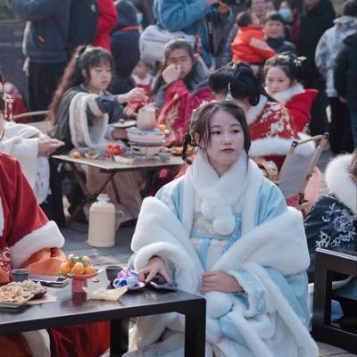 汉服模特