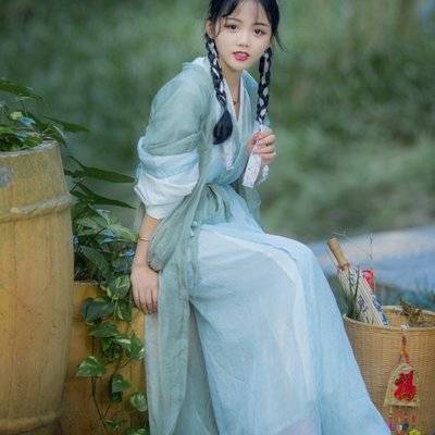 汉服模特