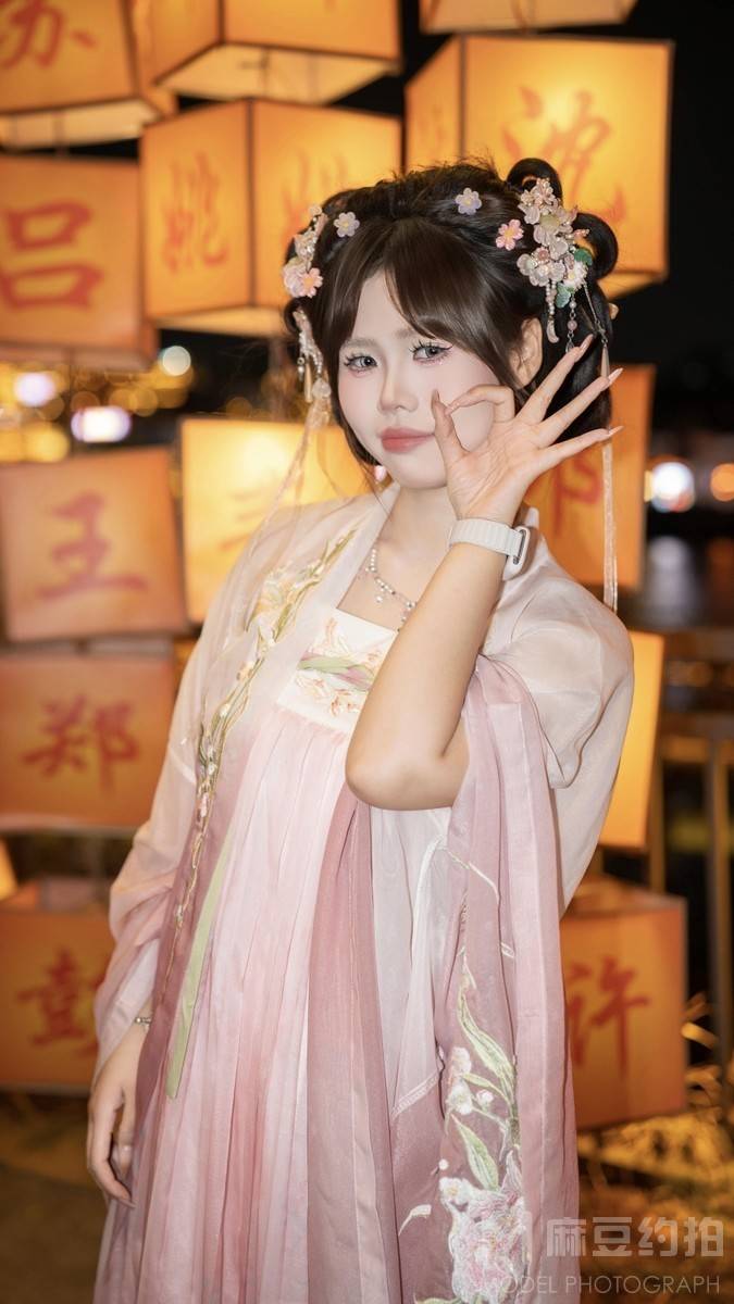 清新模特