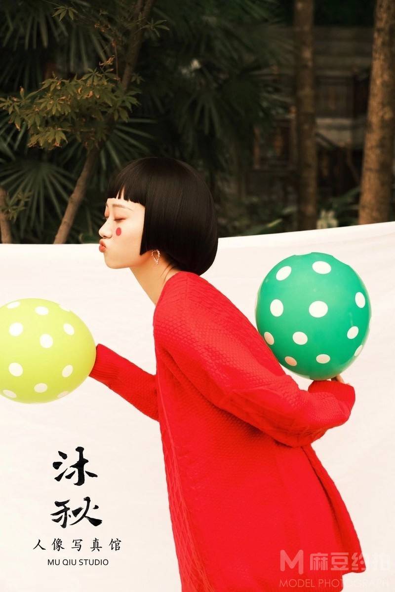 情绪模特