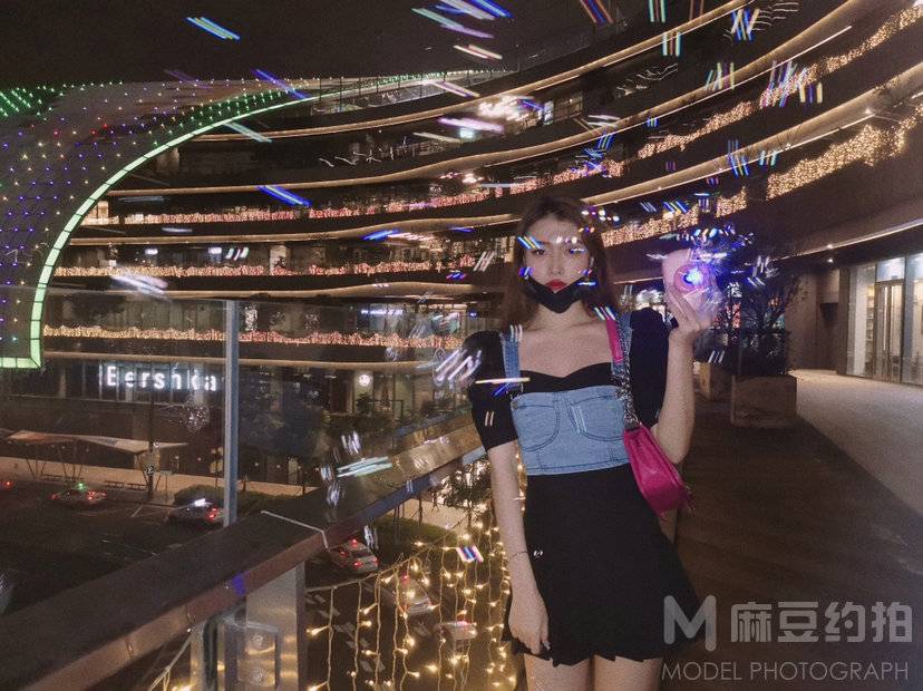 夜景模特