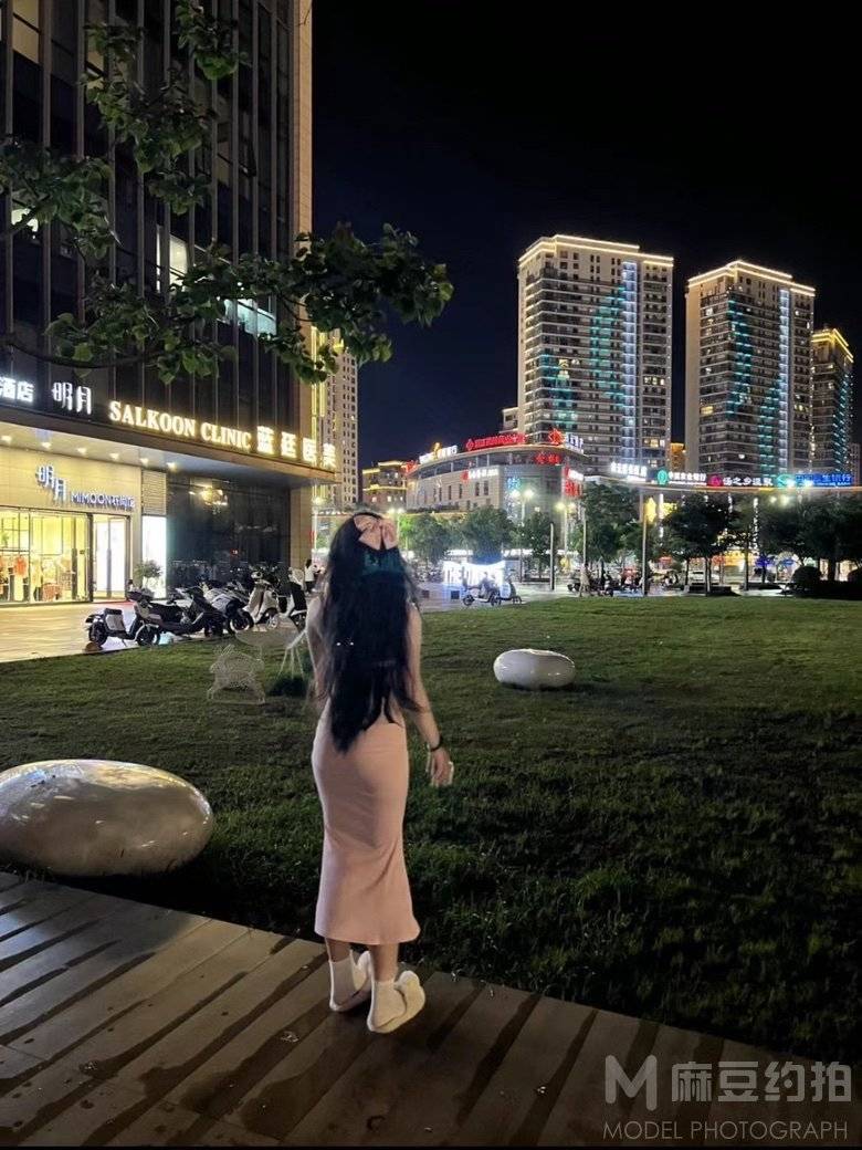清新模特