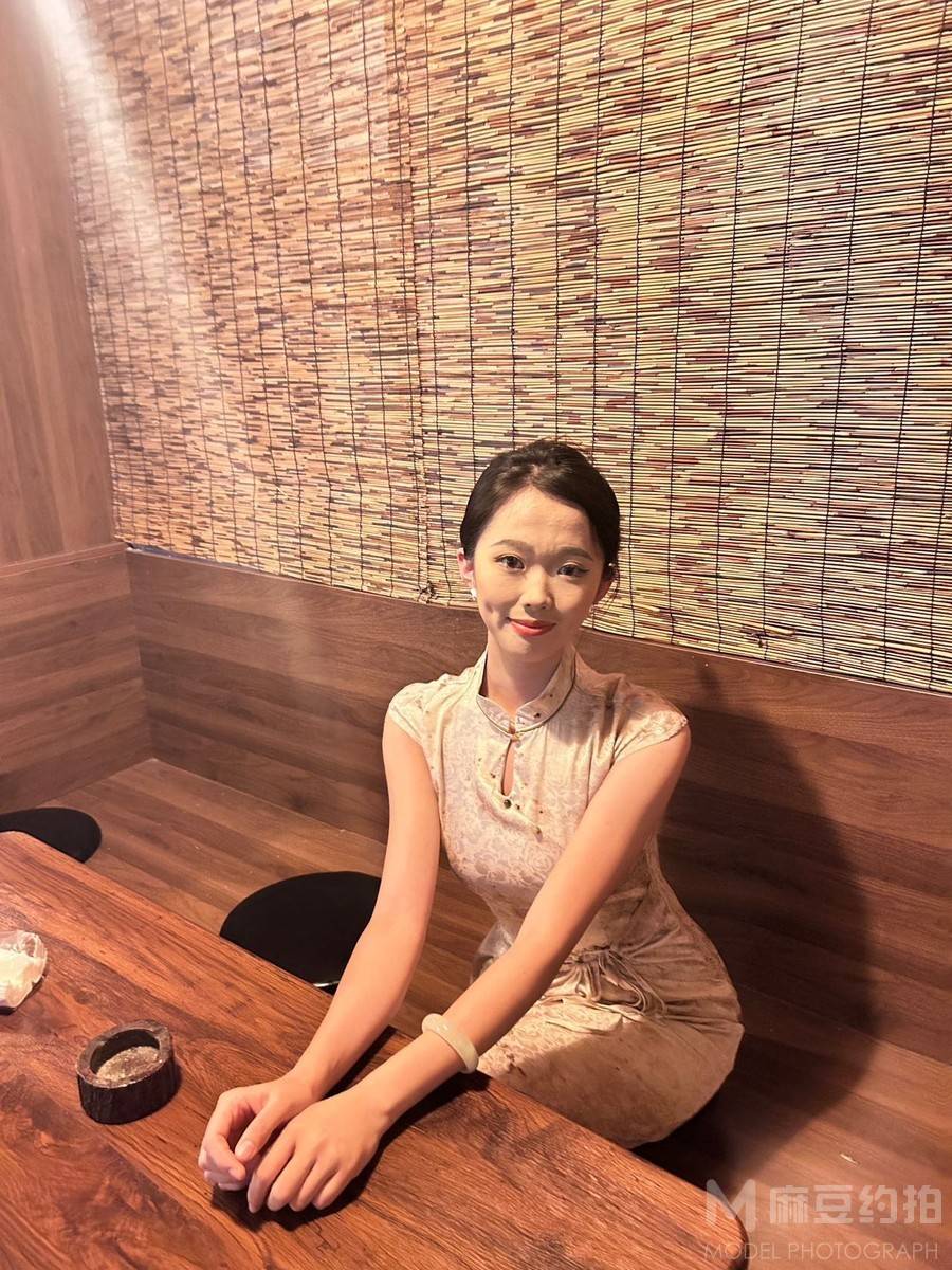 纪实模特