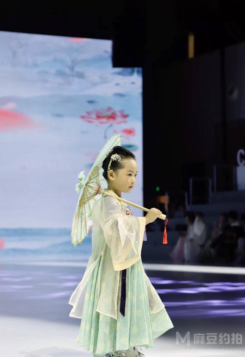 民国模特
