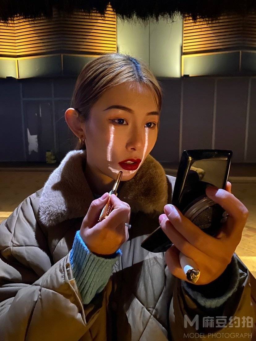 妆容模特