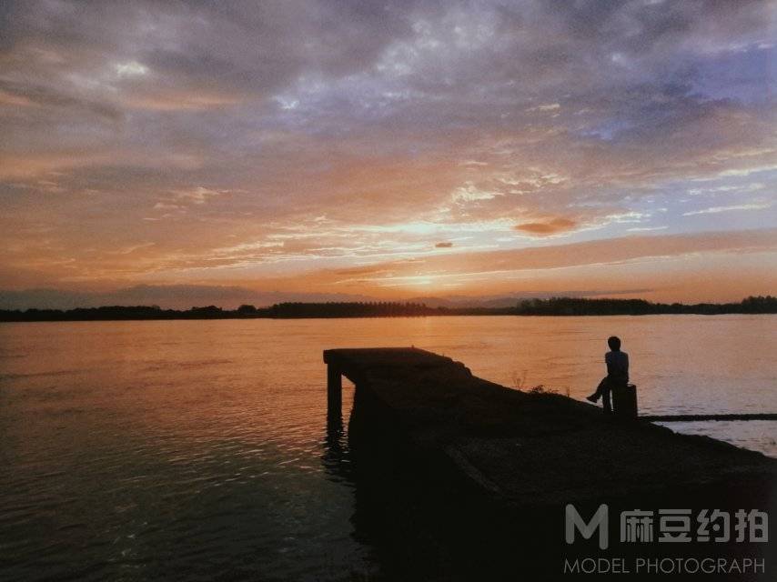宝丽来模特