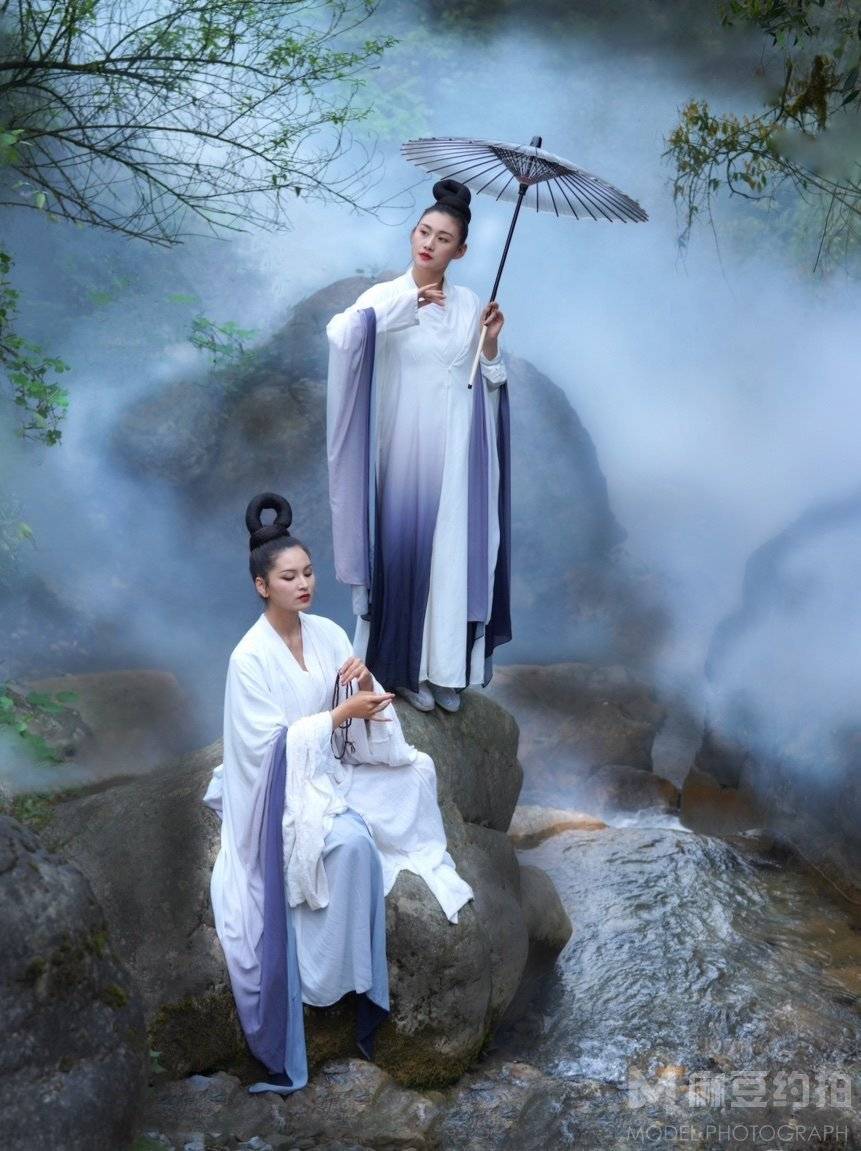 汉服模特