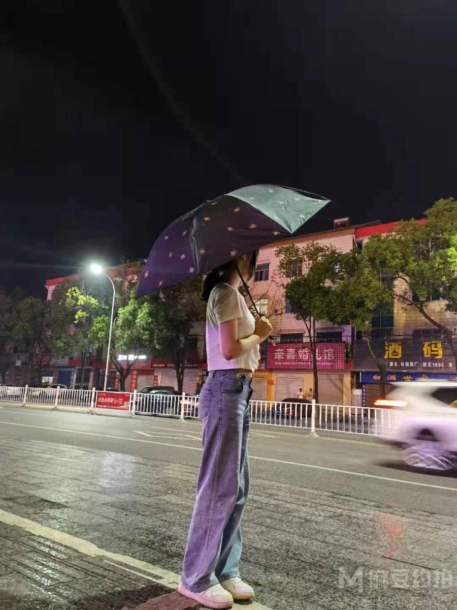 夜景模特