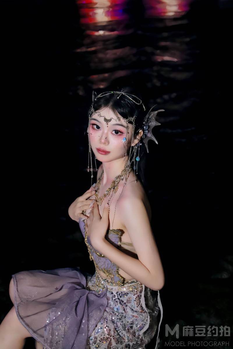 夜景模特