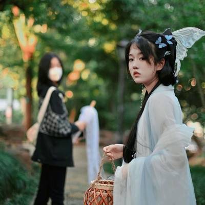 汉服模特