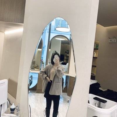 黑白模特