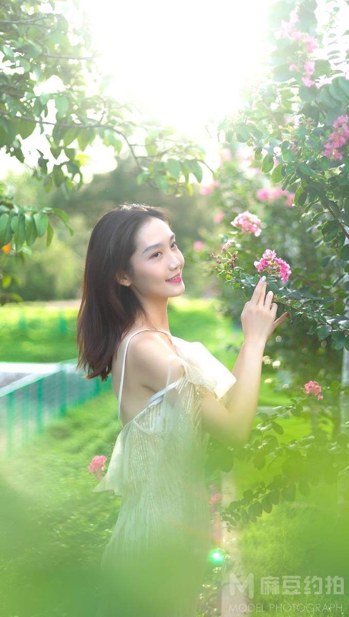 清新模特