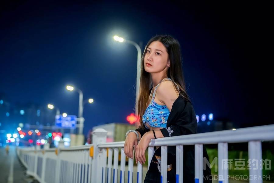 夜景模特