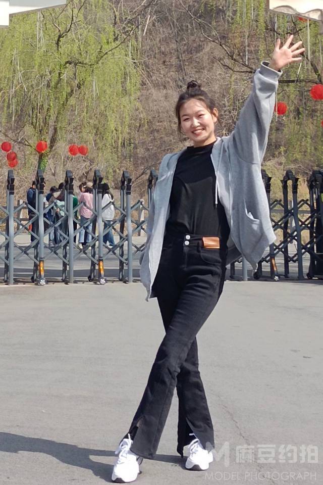 校园模特