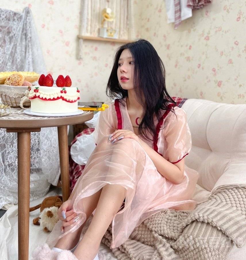 清新模特