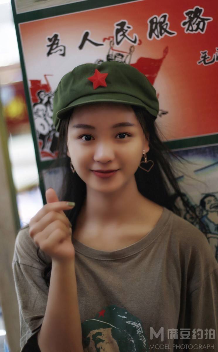 校园模特