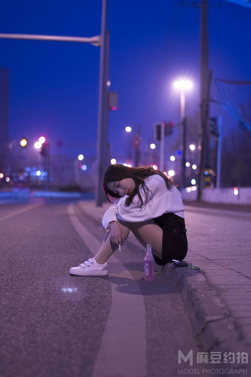 情绪模特