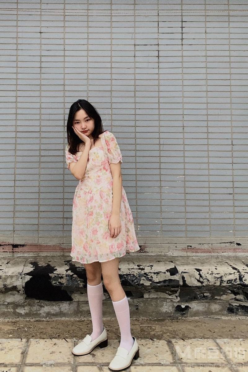 清新模特