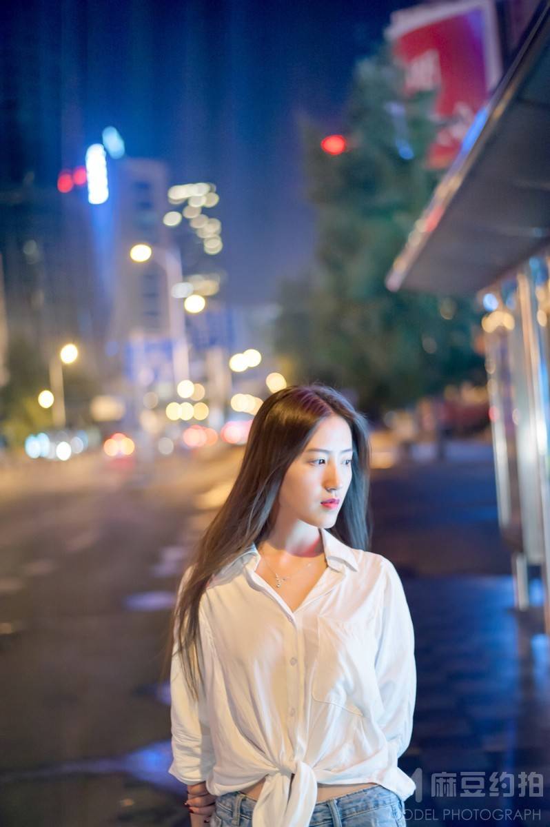 夜景模特