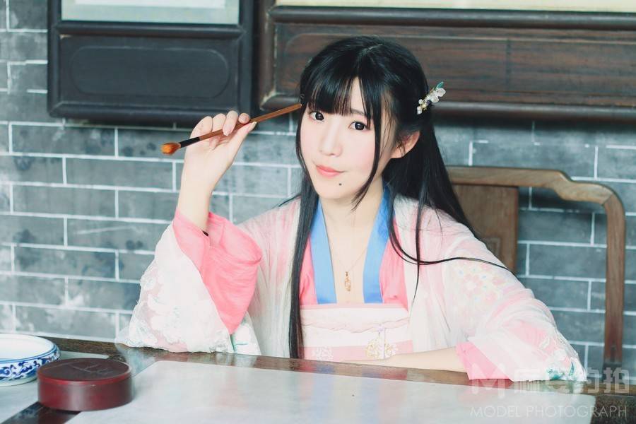 汉服模特