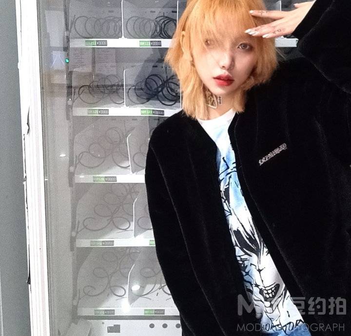暗黑模特
