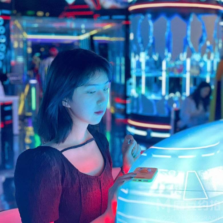 校园模特