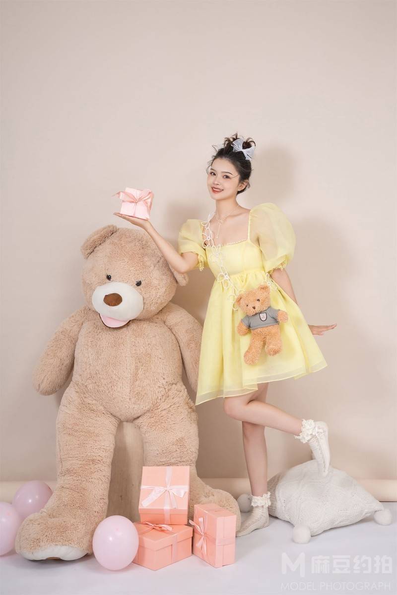 妆容模特