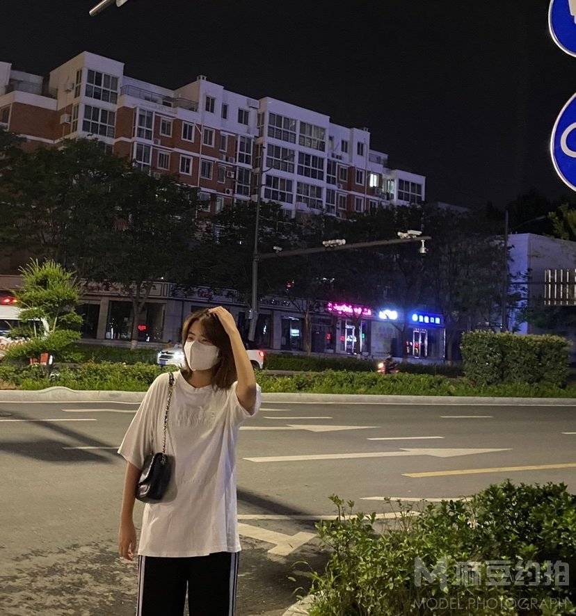 夜景模特