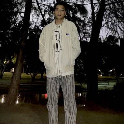 黑白模特