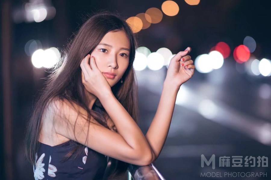 夜景模特