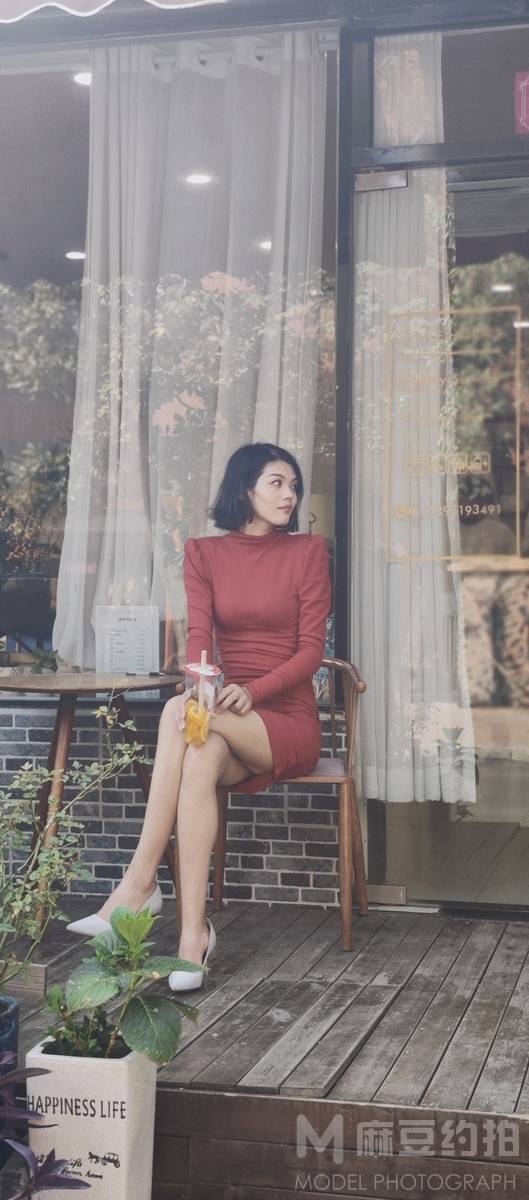 宝丽来模特