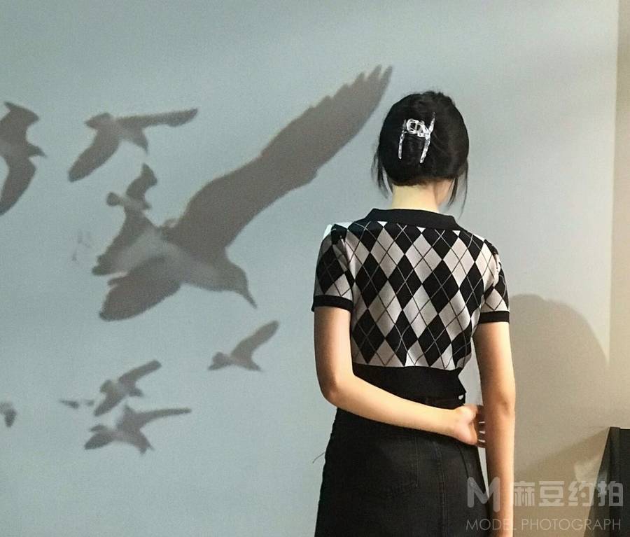 黑白模特