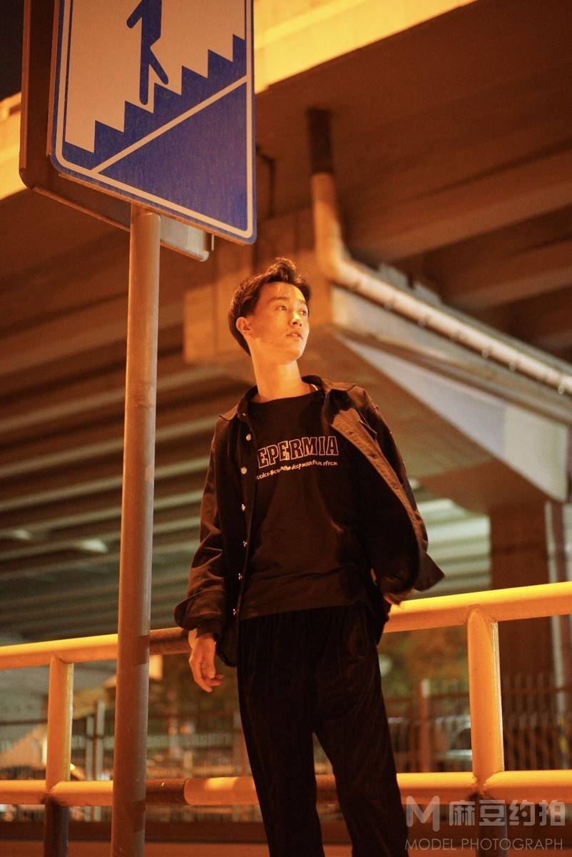 夜景模特