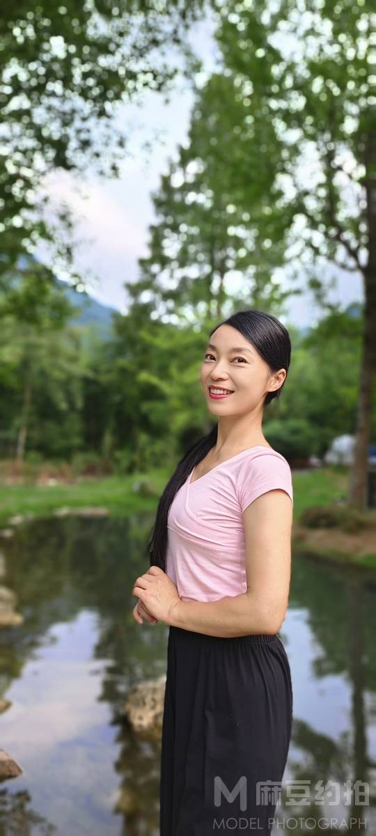 清新模特