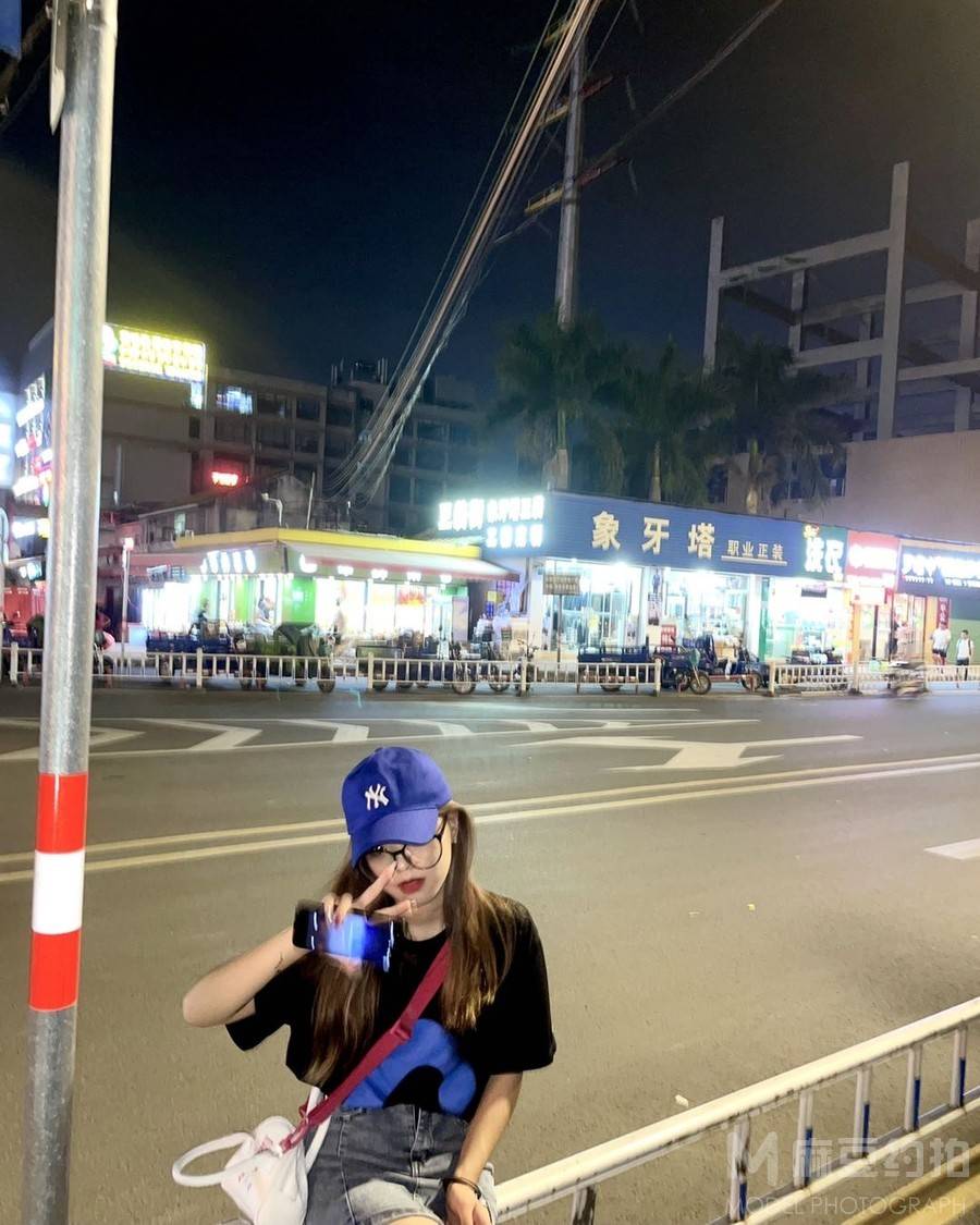 夜景模特