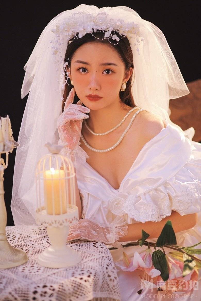 胶片模特