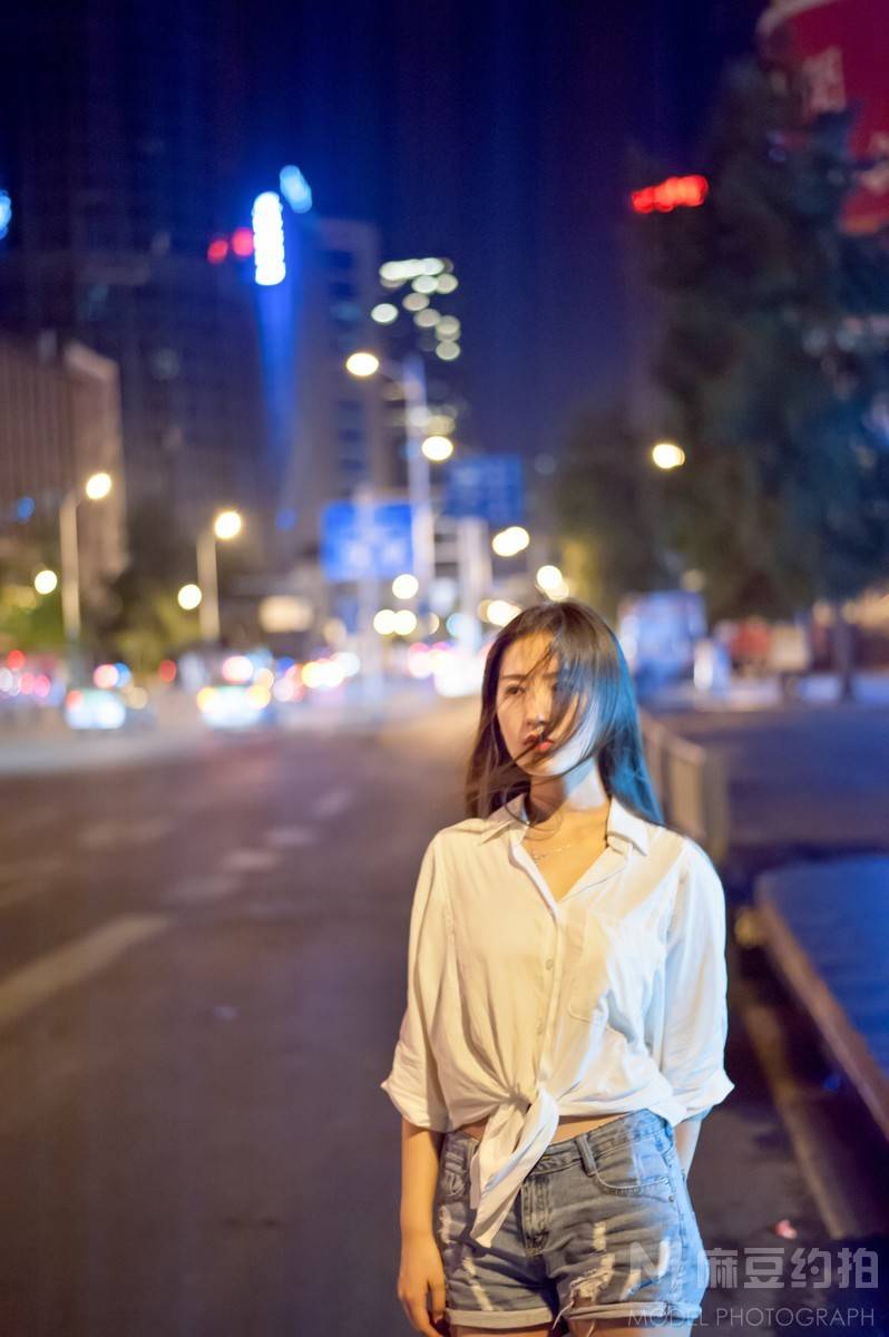 夜景模特