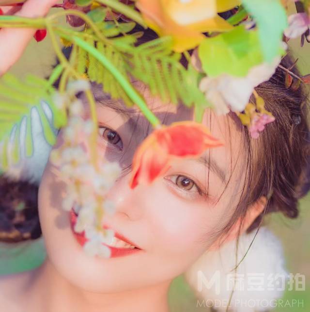妆容模特