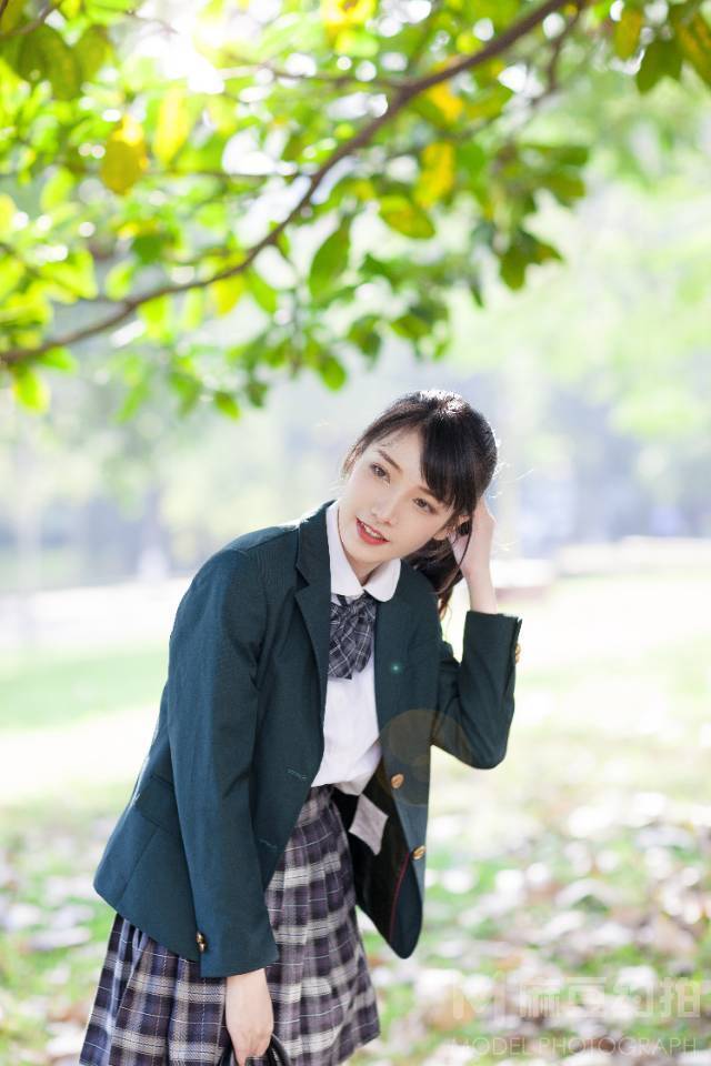 校园模特