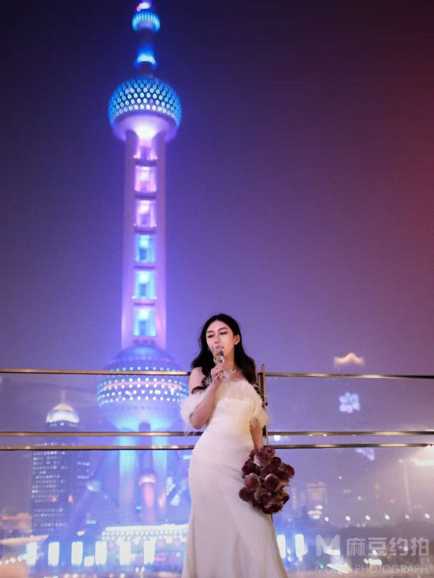 夜景模特