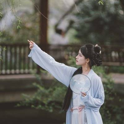 汉服模特