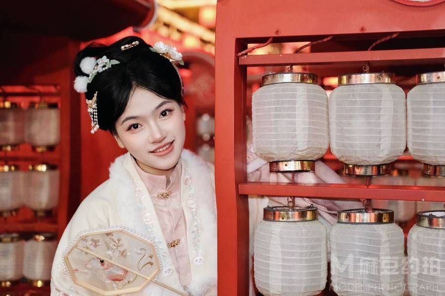 妆容模特